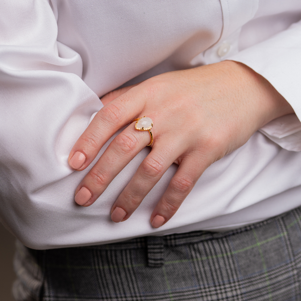 Anello Eva ottone e pietra di luna